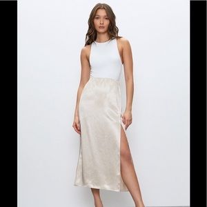 Aritzia Babaton Champagne Satin Slip-skirt Sz 4